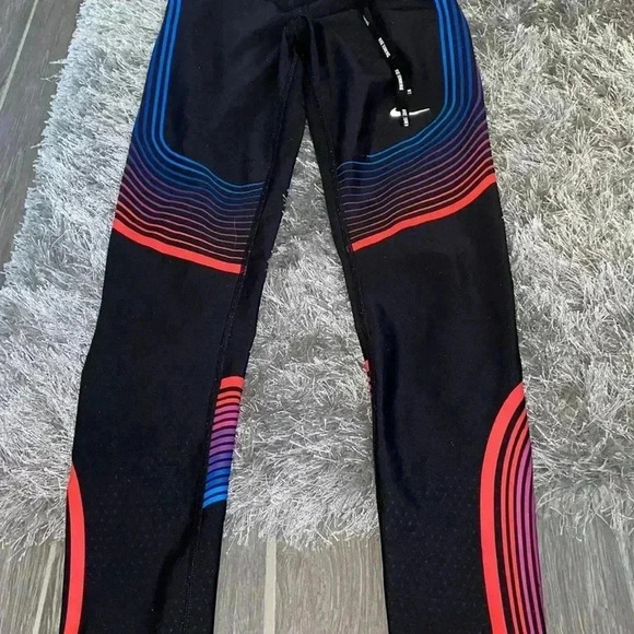 Nike dri fit running tights - Picture 3 of 11